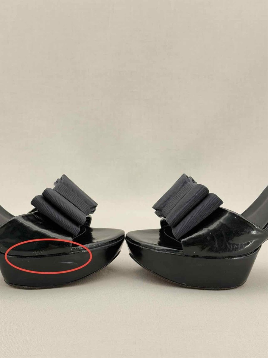 Pre - loved STUART WEITZMAN Black Size EU 38.5 Heeled Sandals at Reems Closet