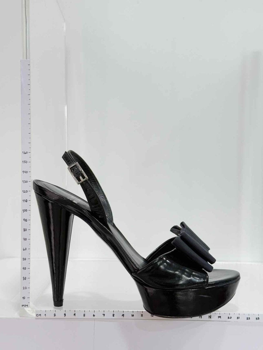 Pre - loved STUART WEITZMAN Black Size EU 38.5 Heeled Sandals at Reems Closet