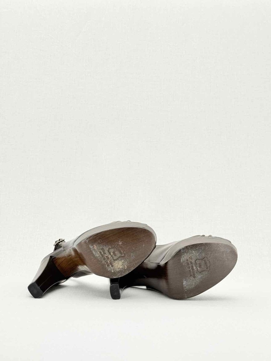 Pre - loved STUART WEITZMAN Silver Size EU 36.5 Slingbacks at Reems Closet