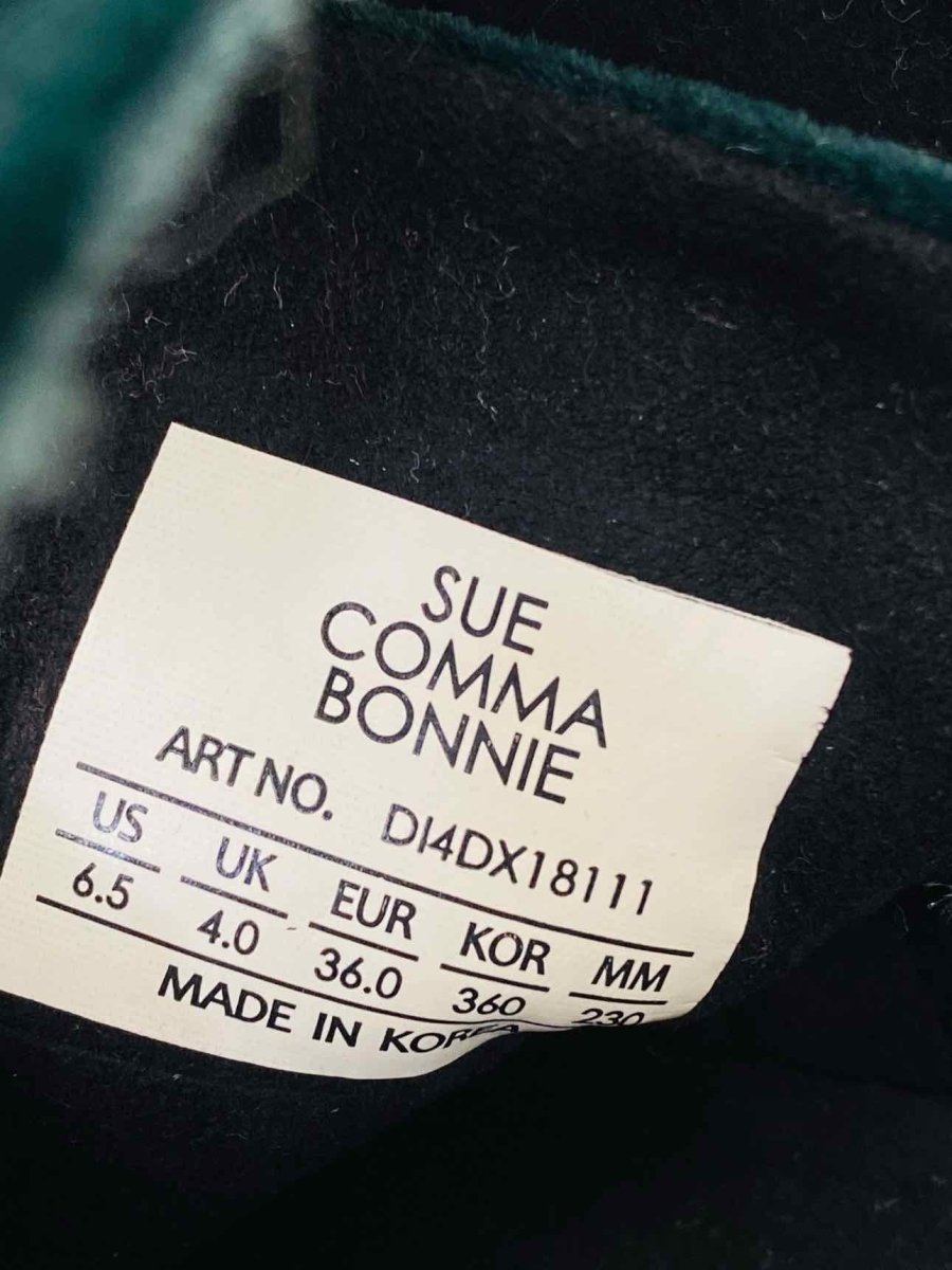 Pre-loved SUE COMMA BONNIE Dark Green Sneakers from Reems Closet