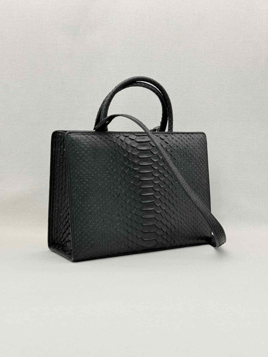 Pre-loved S'UVIMOL Black Tote Bag at Reems Closet