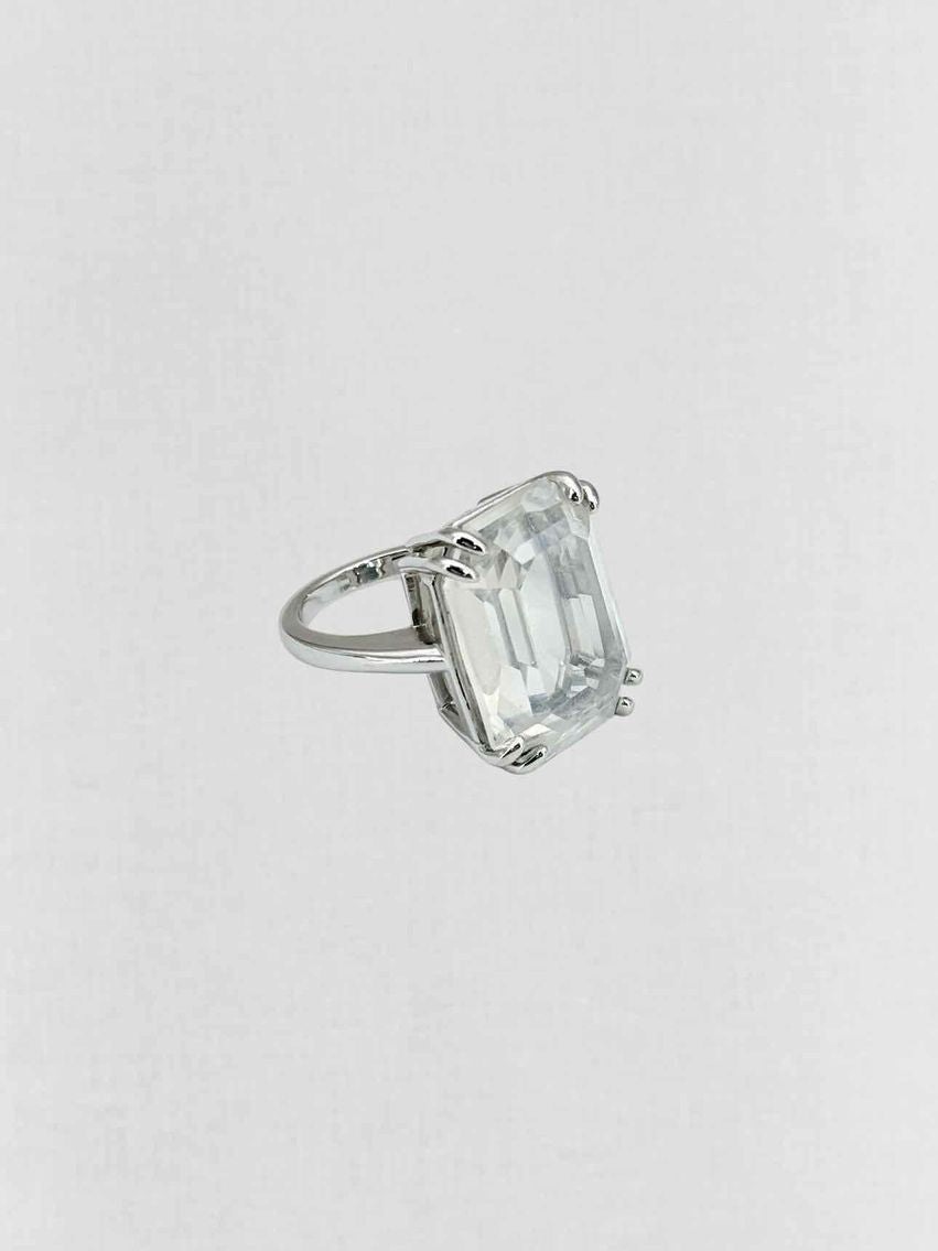 Pre - loved SWAROVSKI Fashion Ring at Reems Closet