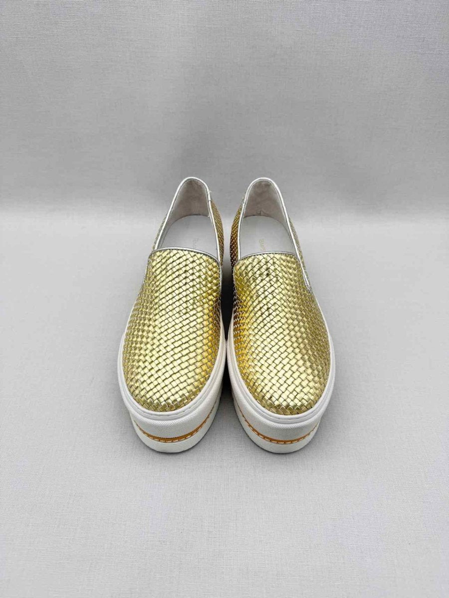 Pre-loved TEMPS D'ORAGE Metallic Gold Size EU 37 Platform at Reems Closet