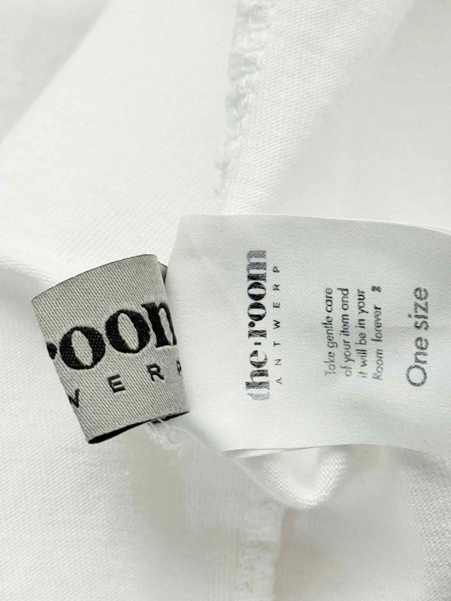 Pre - loved THE ROOM ANTWERP Open Back White Size One Size T-shirt at Reems Closet