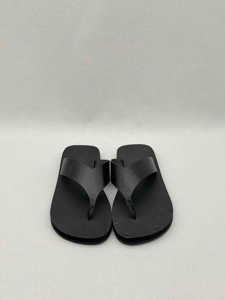 Pre-loved THE ROW Dune Classic Ginza Black Size EU 35 Flip flops at Reems Closet
