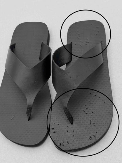 Pre-loved THE ROW Dune Classic Ginza Black Size EU 35 Flip flops at Reems Closet