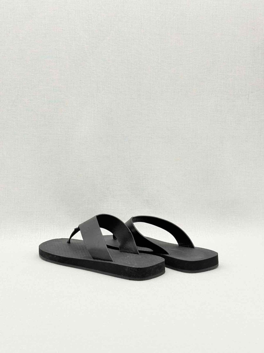 Pre-loved THE ROW Dune Classic Ginza Black Size EU 35 Flip flops at Reems Closet