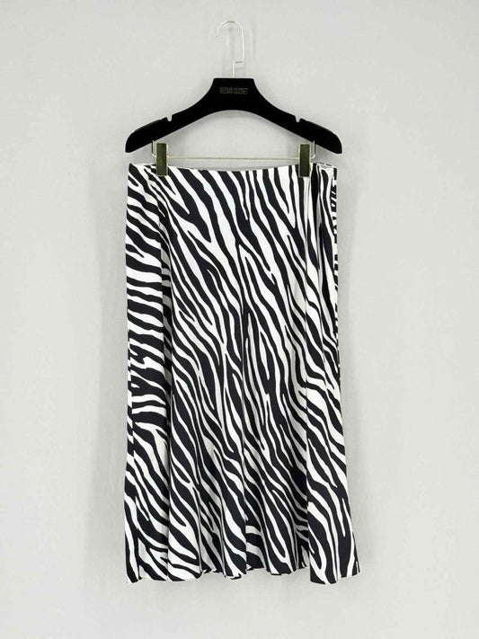 Pre - loved THEORY Black & White Size US 10 Knee Length Skirt at Reems Closet