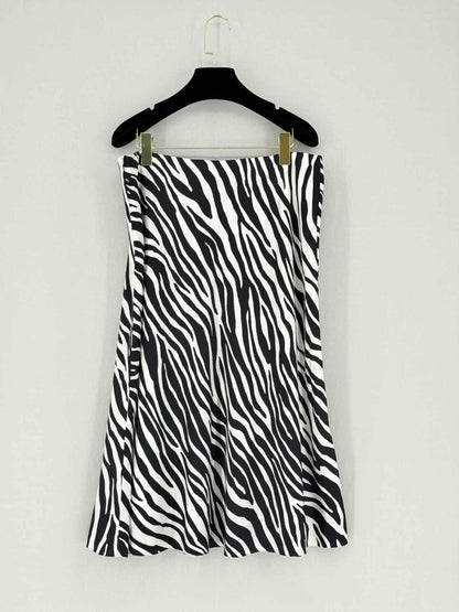 Pre - loved THEORY Black & White Size US 10 Knee Length Skirt at Reems Closet