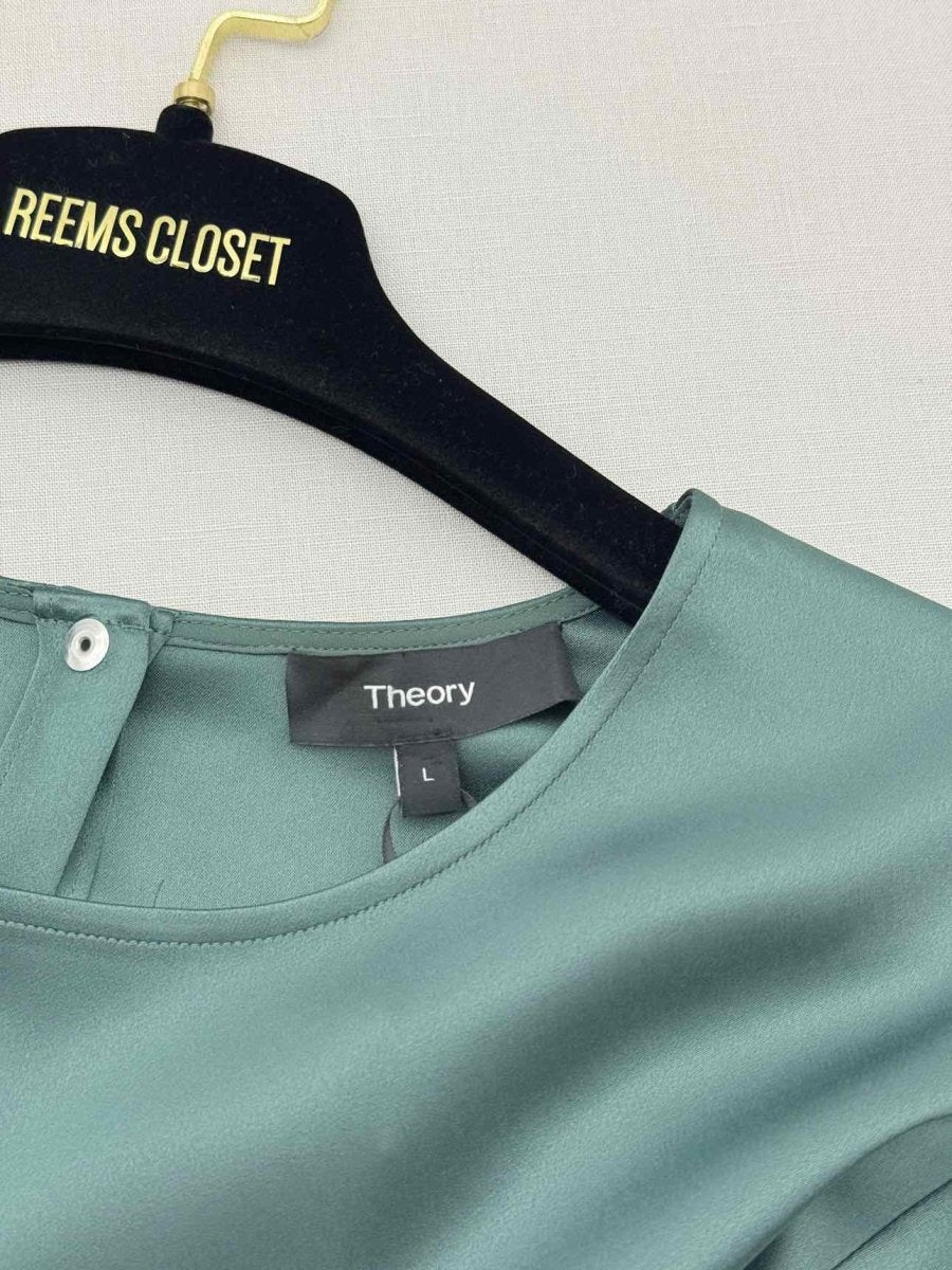 Pre - loved THEORY Green Size Large Top at Reems Closet