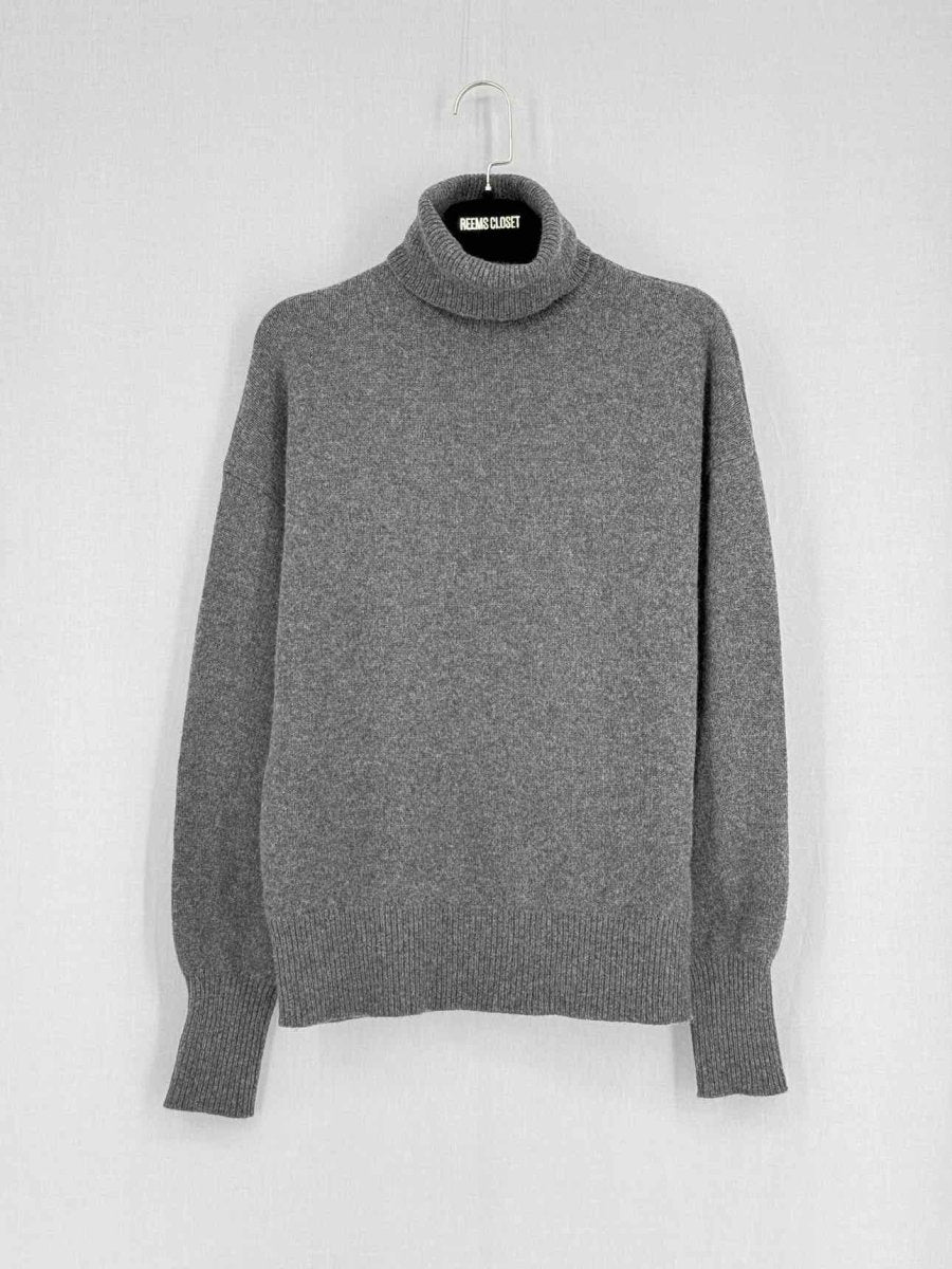Pre - loved THEORY Grey Size Small Sweater at Reems Closet