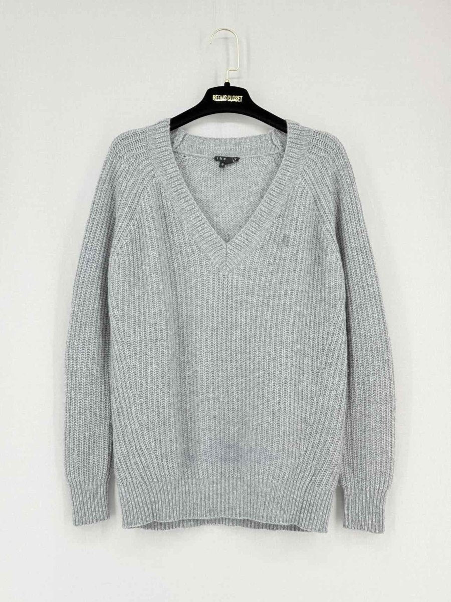 Pre - loved THEORY Grey Size Small Sweater at Reems Closet