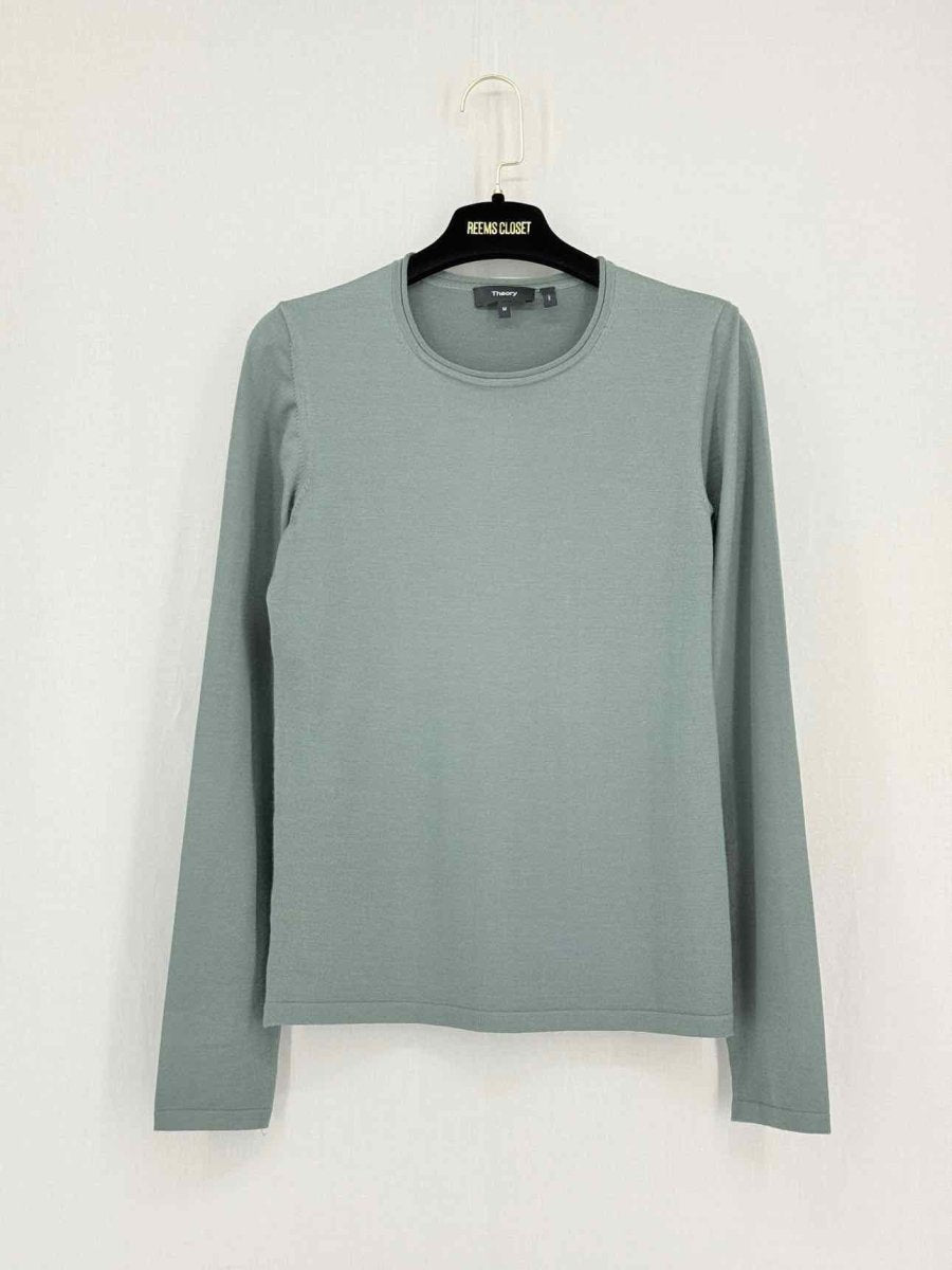 Pre - loved THEORY Light Green Size Medium Sweater at Reems Closet