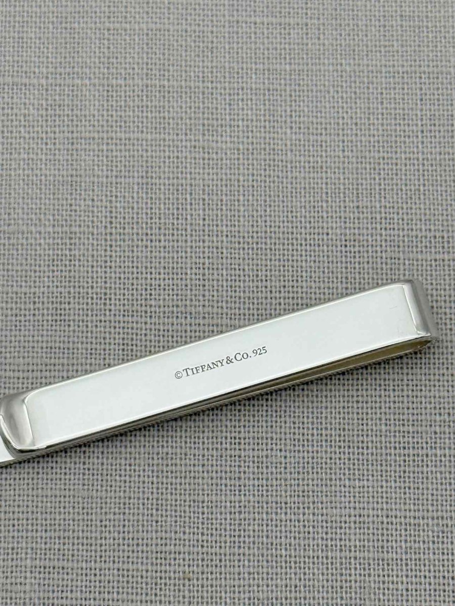 Pre-loved TIFFANY & CO Tie Bar at Reems Closet