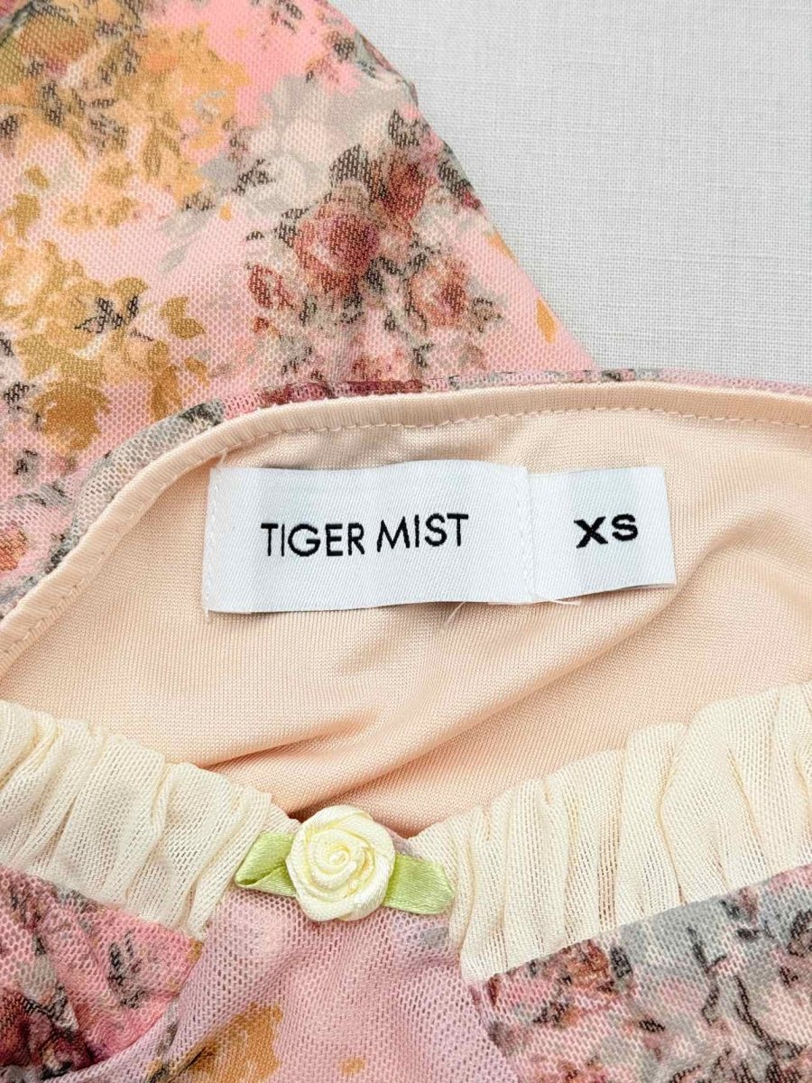 Pre - loved TIGER MIST Amaran Pink Floral Size XSmall Long Dress at Reems Closet