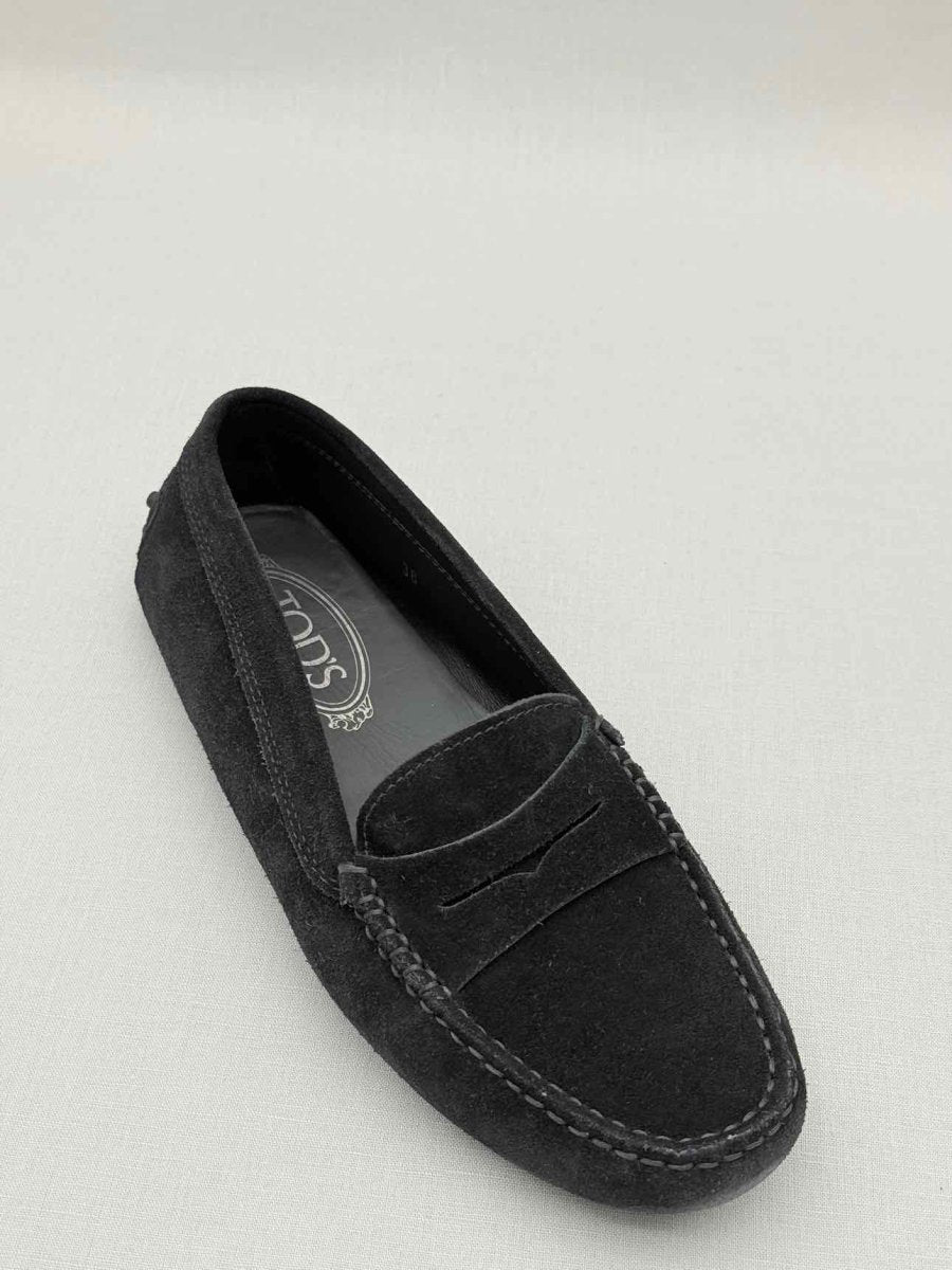 Pre - loved TOD'S Black Size EU 38 Loafers at Reems Closet