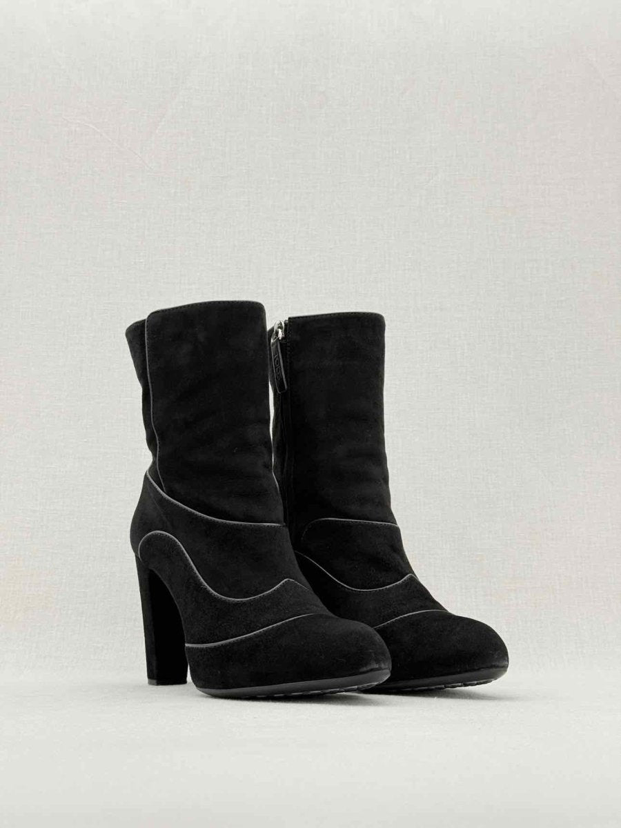 Pre - loved TOD'S Black Size EU 38.5 Ankle Boots at Reems Closet