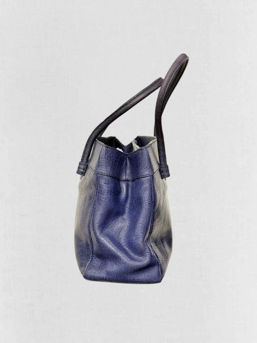 Pre - loved TOD'S Blue Shoulder Bag at Reems Closet