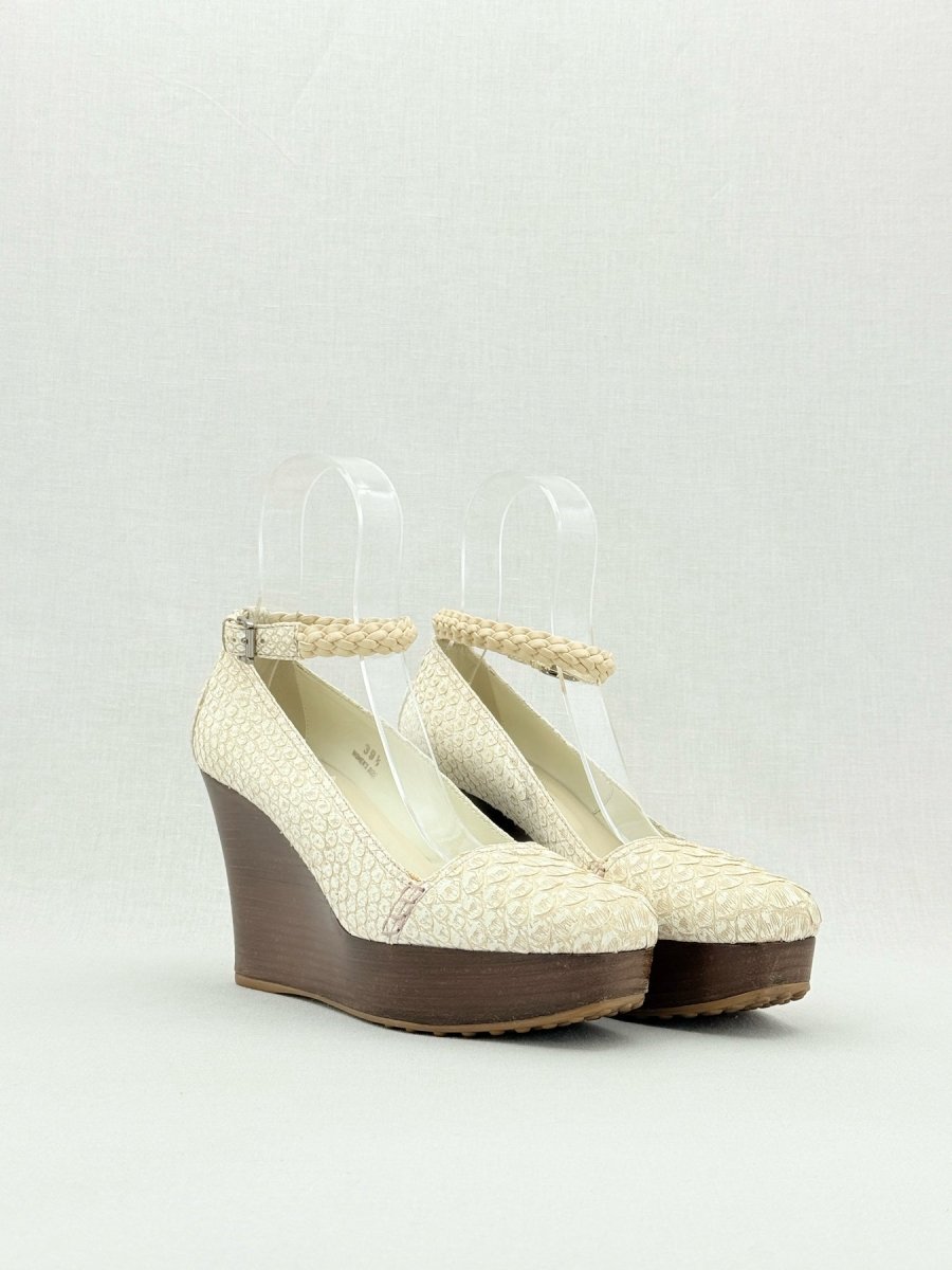 Pre - loved TOD'S Off - white Size EU 39.5 Wedges at Reems Closet