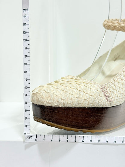 Pre - loved TOD'S Off - white Size EU 39.5 Wedges at Reems Closet