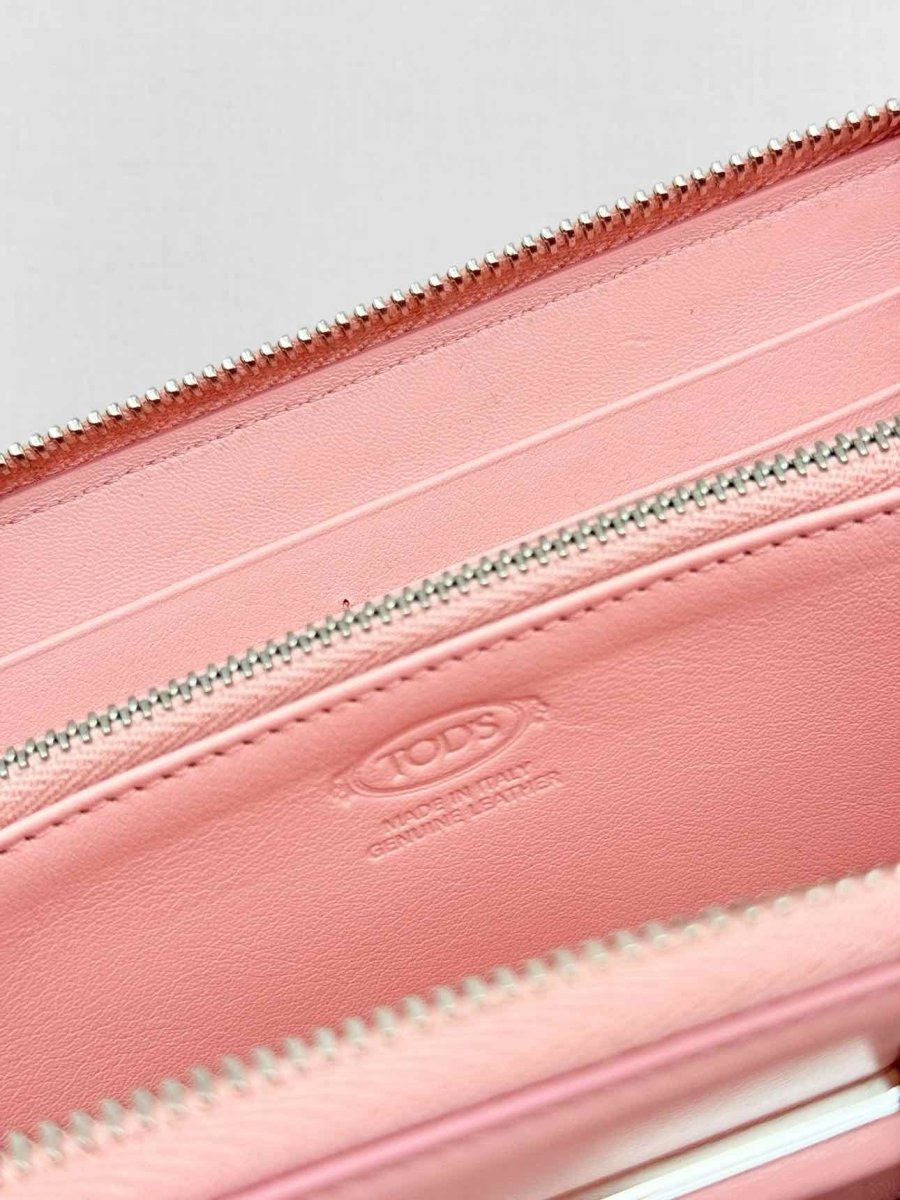 Pre - loved TOD'S Pale Pink Continental Wallet at Reems Closet