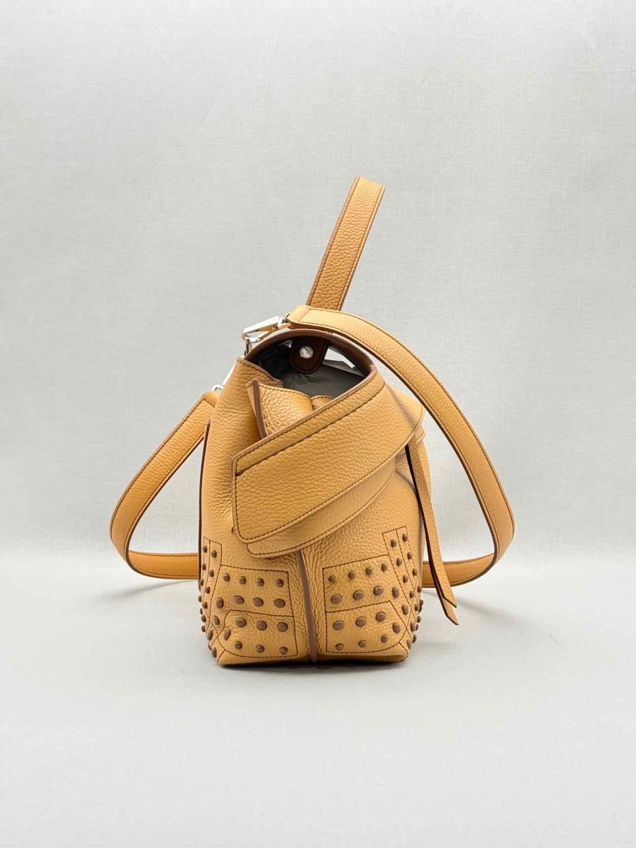 Pre - loved TOD'S Wave Tan Top Handle at Reems Closet