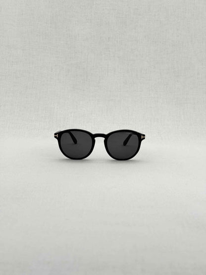 Pre - loved TOM FORD Black Sunglasses at Reems Closet