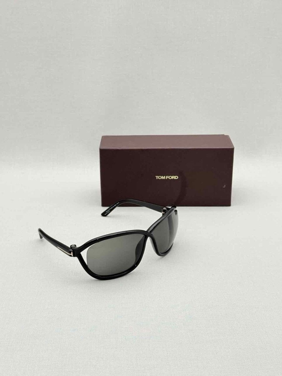 Pre-loved TOM FORD Black Sunglasses at Reems Closet