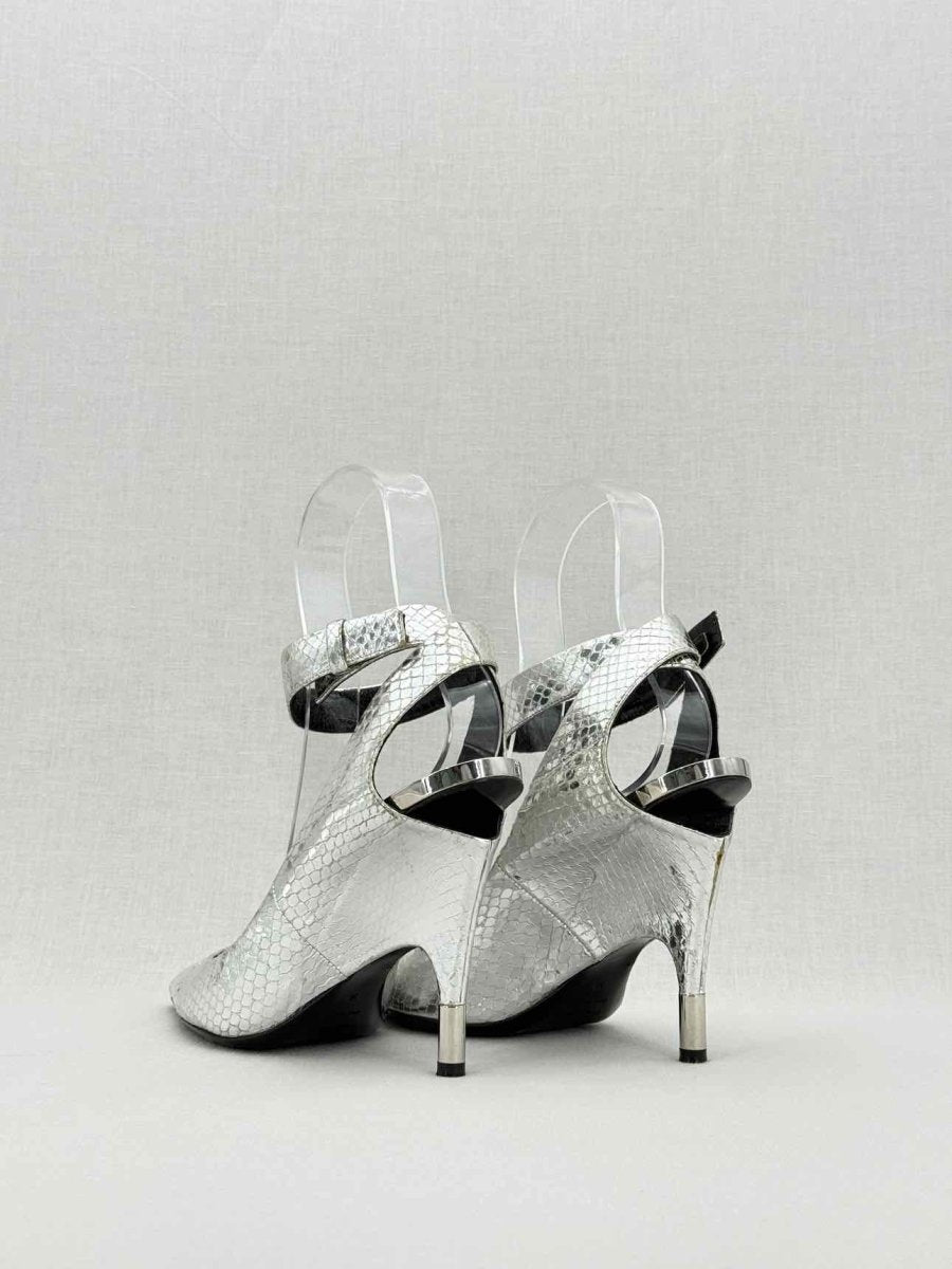 Pre - loved TOM FORD Silver Python Embossed Size EU 38 Pumps at Reems Closet