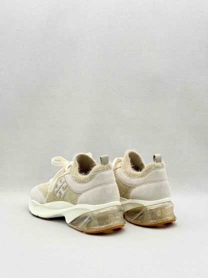 Pre-loved TORY BURCH Good Luck Beige Size EU 40 Sneakers at Reems Closet