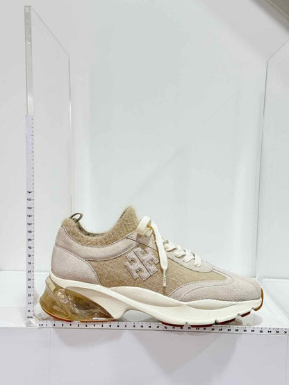 Pre-loved TORY BURCH Good Luck Beige Size EU 40 Sneakers at Reems Closet