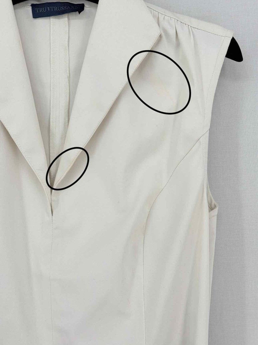 Pre - loved TRU TRUSSARDI Off - white Size US 6 Knee Length Dress at Reems Closet
