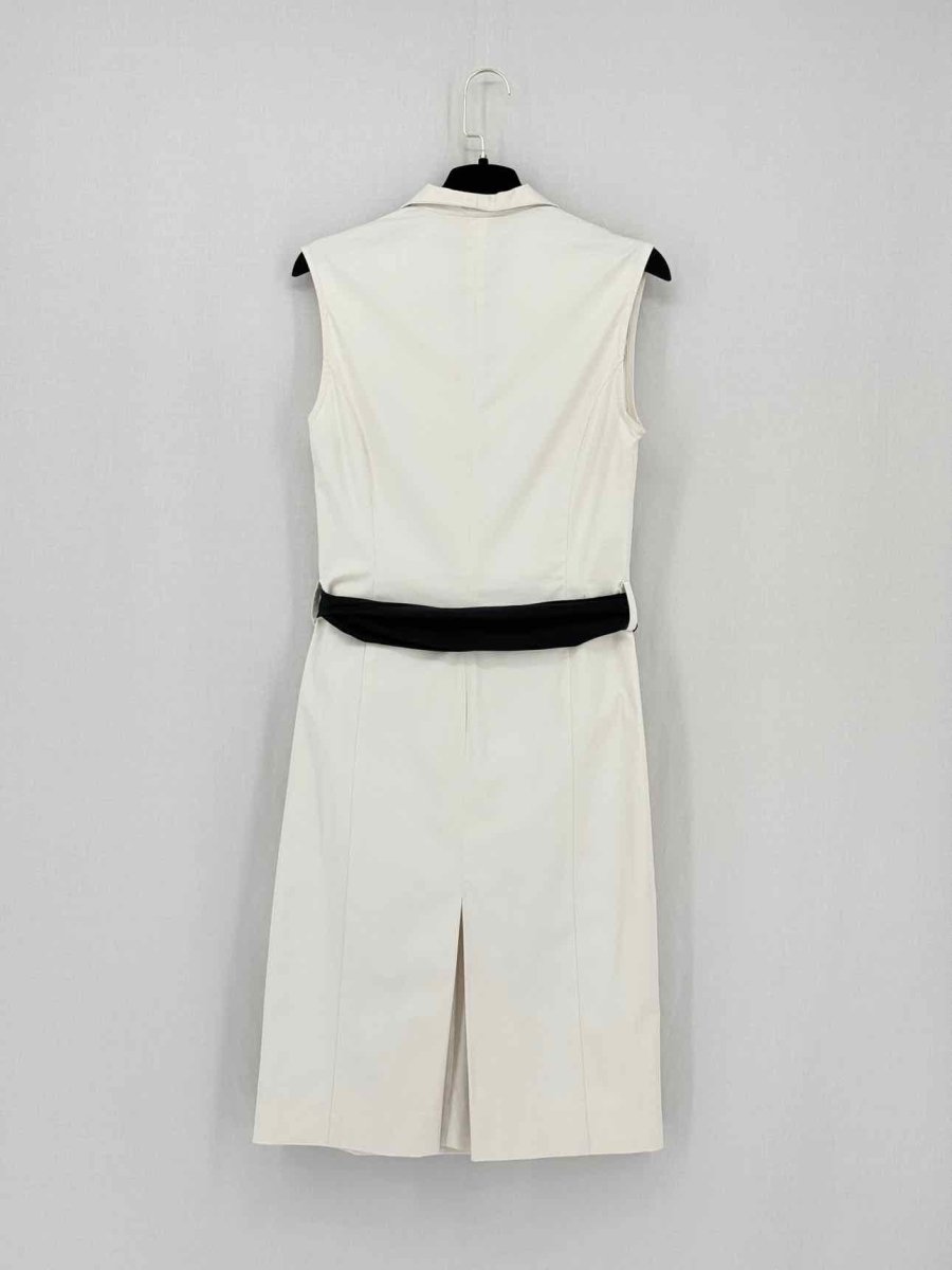 Pre - loved TRU TRUSSARDI Off - white Size US 6 Knee Length Dress at Reems Closet