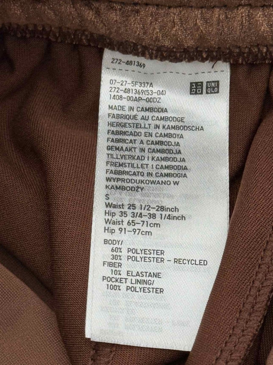 Pre - loved UNIQLO Dark Brown Size Medium Top & Pants Outfit at Reems Closet