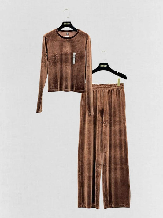 Pre - loved UNIQLO Dark Brown Size Medium Top & Pants Outfit at Reems Closet