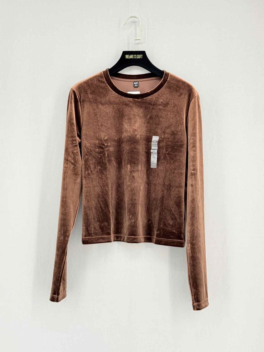 Pre - loved UNIQLO Dark Brown Size Medium Top & Pants Outfit at Reems Closet