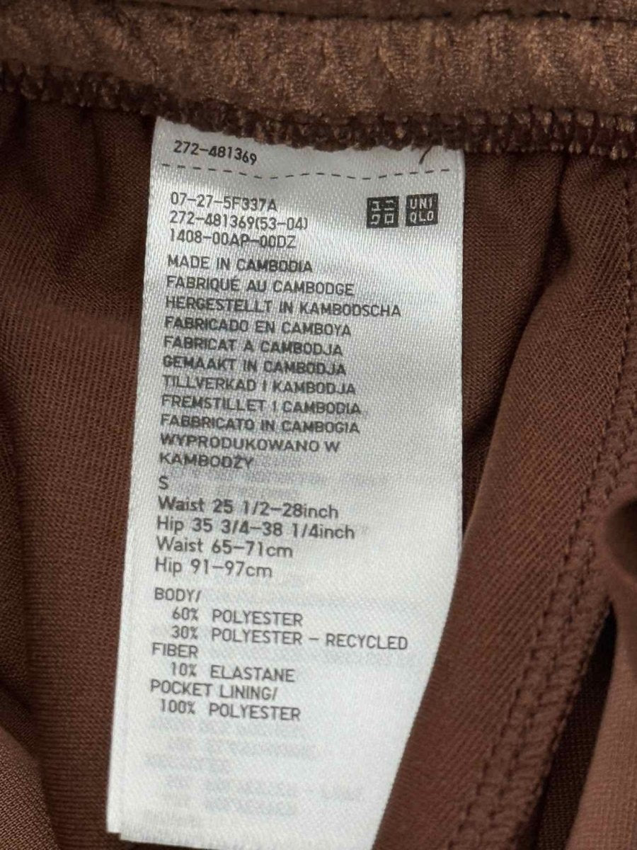 Pre - loved UNIQLO Dark Brown Size Medium Top & Pants Outfit at Reems Closet