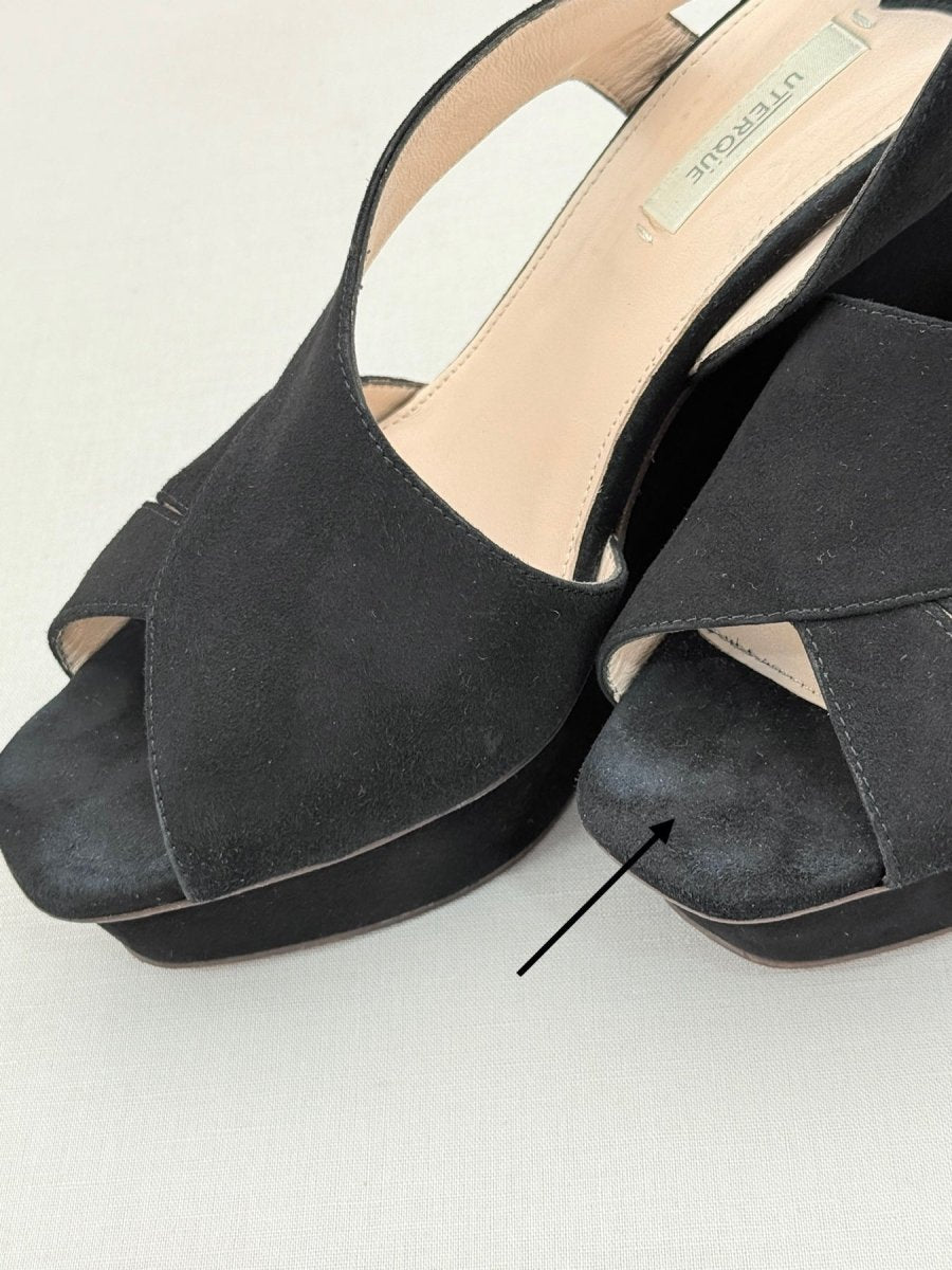 Pre - loved UTERQUE Black Size EU 41 Wedges at Reems Closet