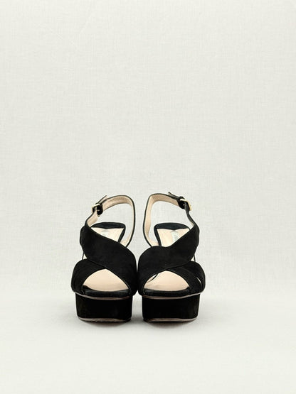 Pre - loved UTERQUE Black Size EU 41 Wedges at Reems Closet