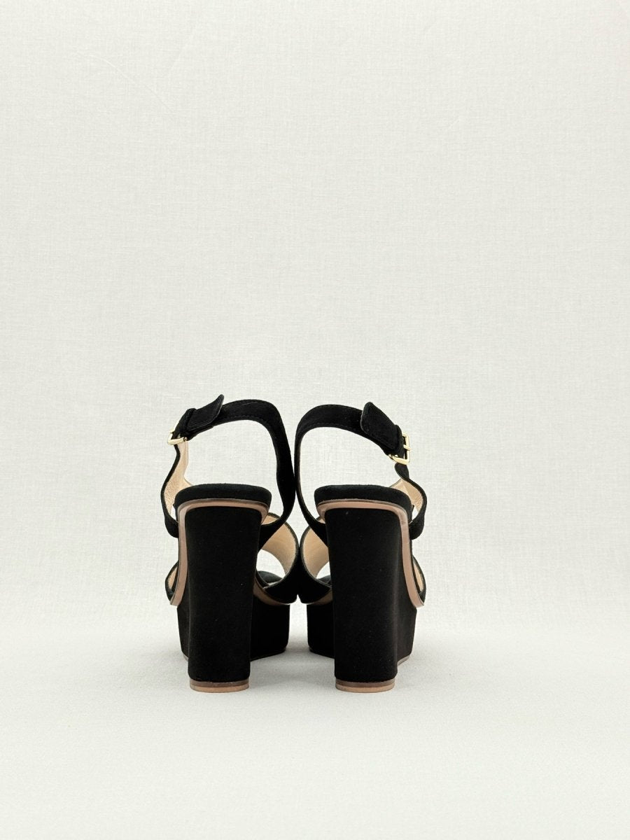 Pre - loved UTERQUE Black Size EU 41 Wedges at Reems Closet