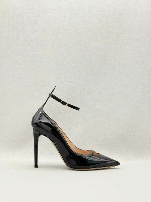 Pre-loved VALENTINO Black Size EU 37 Pumps at Reems Closet