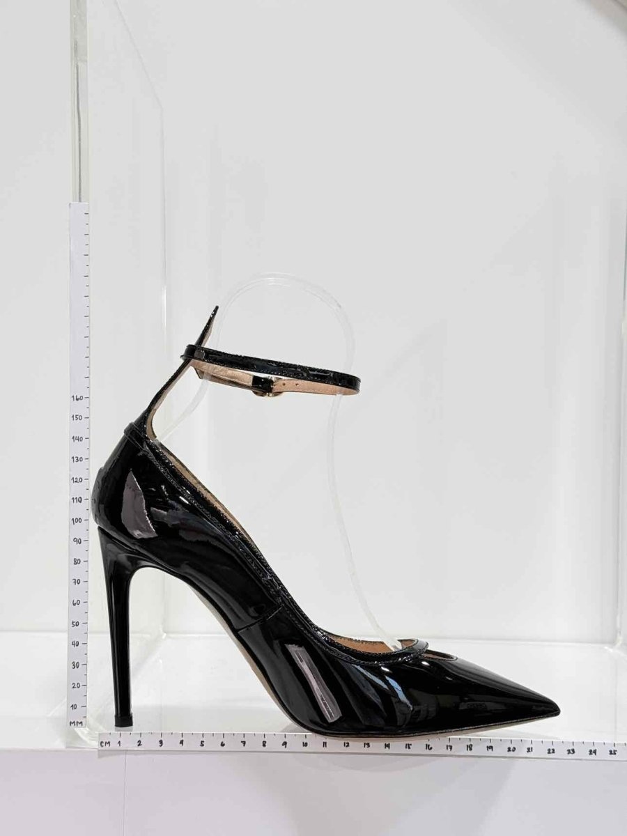 Pre-loved VALENTINO Black Size EU 37 Pumps at Reems Closet