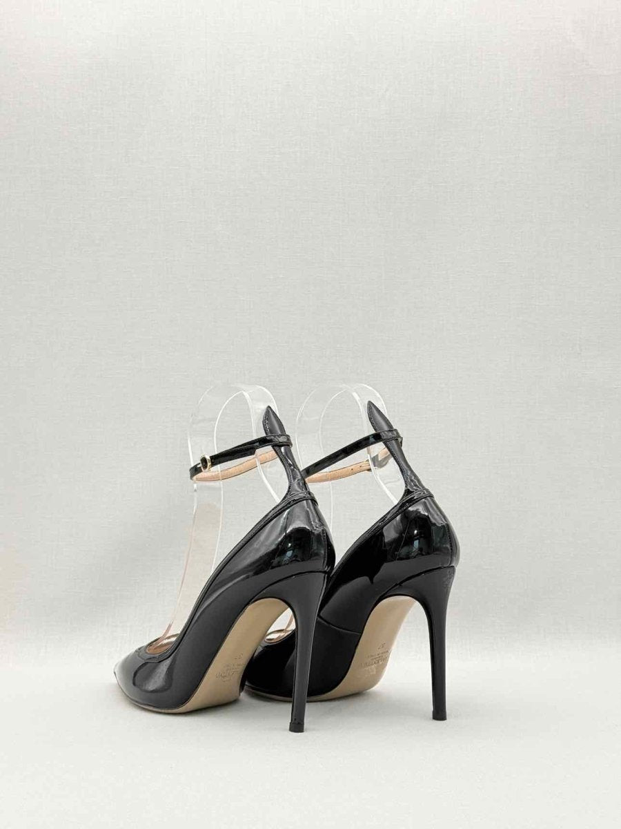 Pre-loved VALENTINO Black Size EU 37 Pumps at Reems Closet