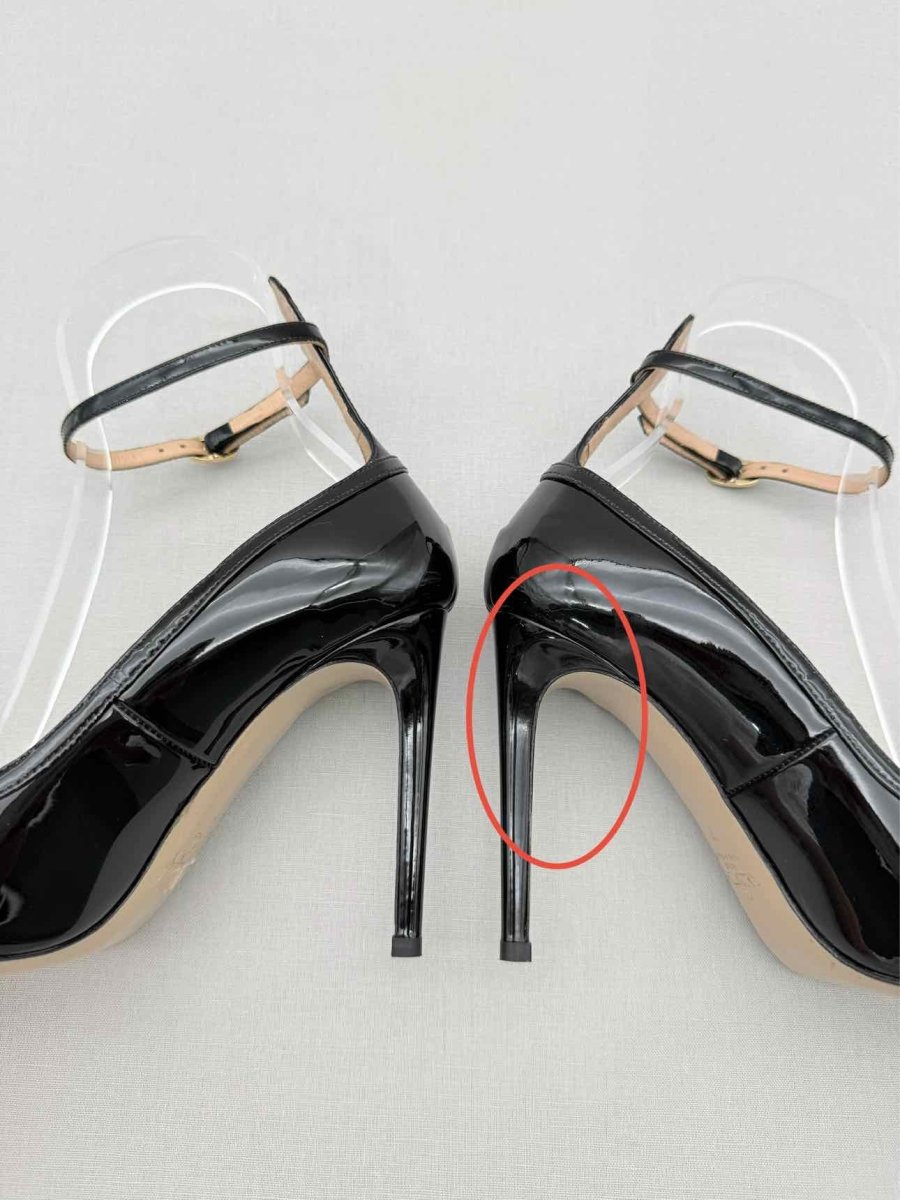 Pre-loved VALENTINO Black Size EU 37 Pumps at Reems Closet
