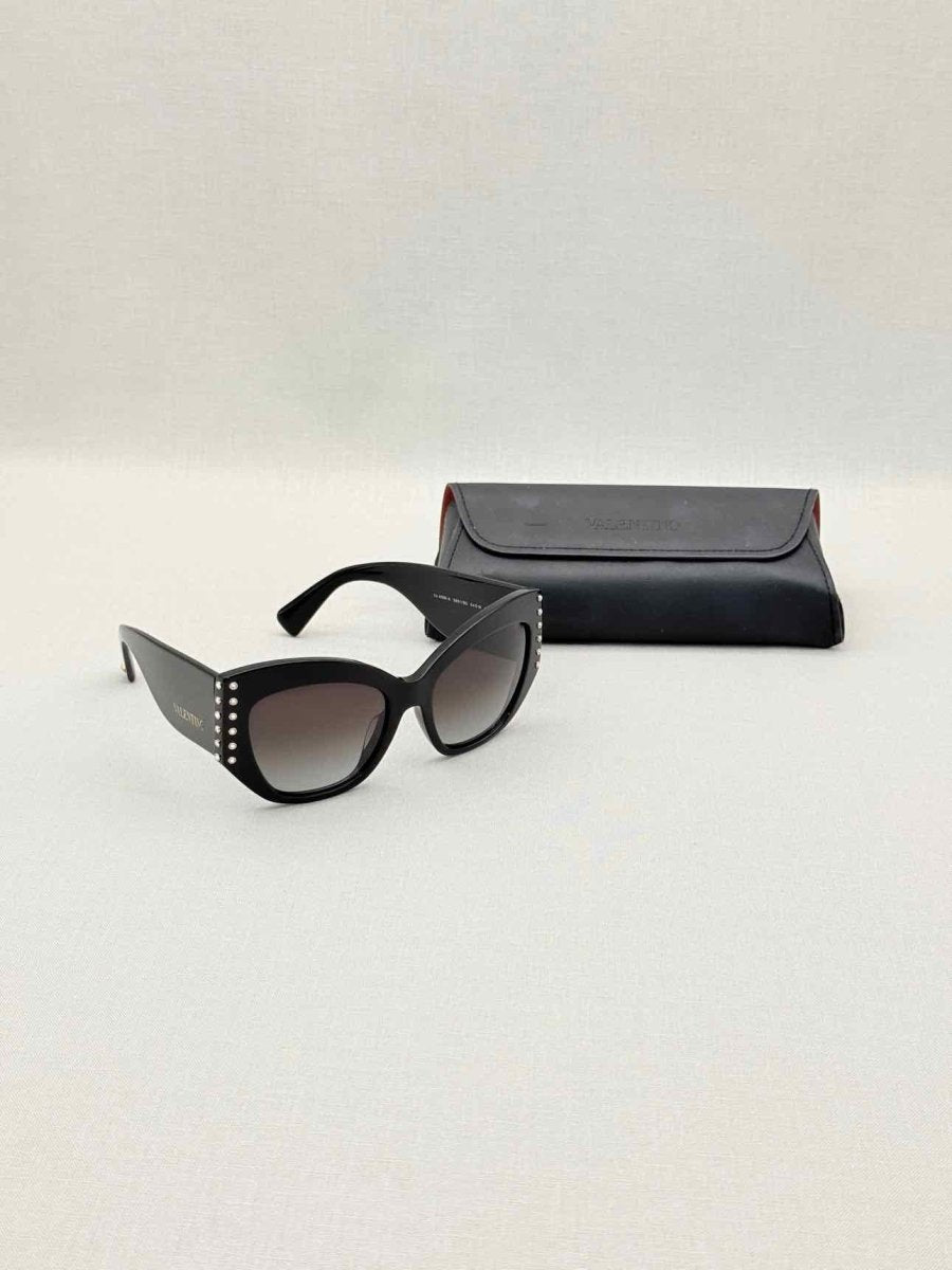 Pre - loved VALENTINO Black Sunglasses at Reems Closet
