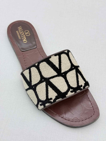Pre-loved VALENTINO GARAVANI Beige & Brown Size EU 37.5 Sandals at Reems Closet
