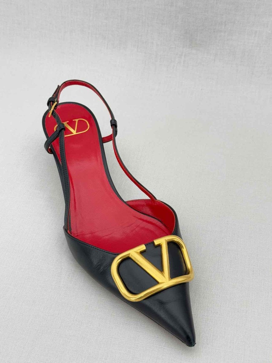 Pre - loved VALENTINO GARAVANI Black Size EU 39 Pumps at Reems Closet