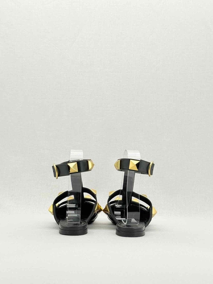Pre-loved VALENTINO GARAVANI Black Size EU 39.5 Flats at Reems Closet