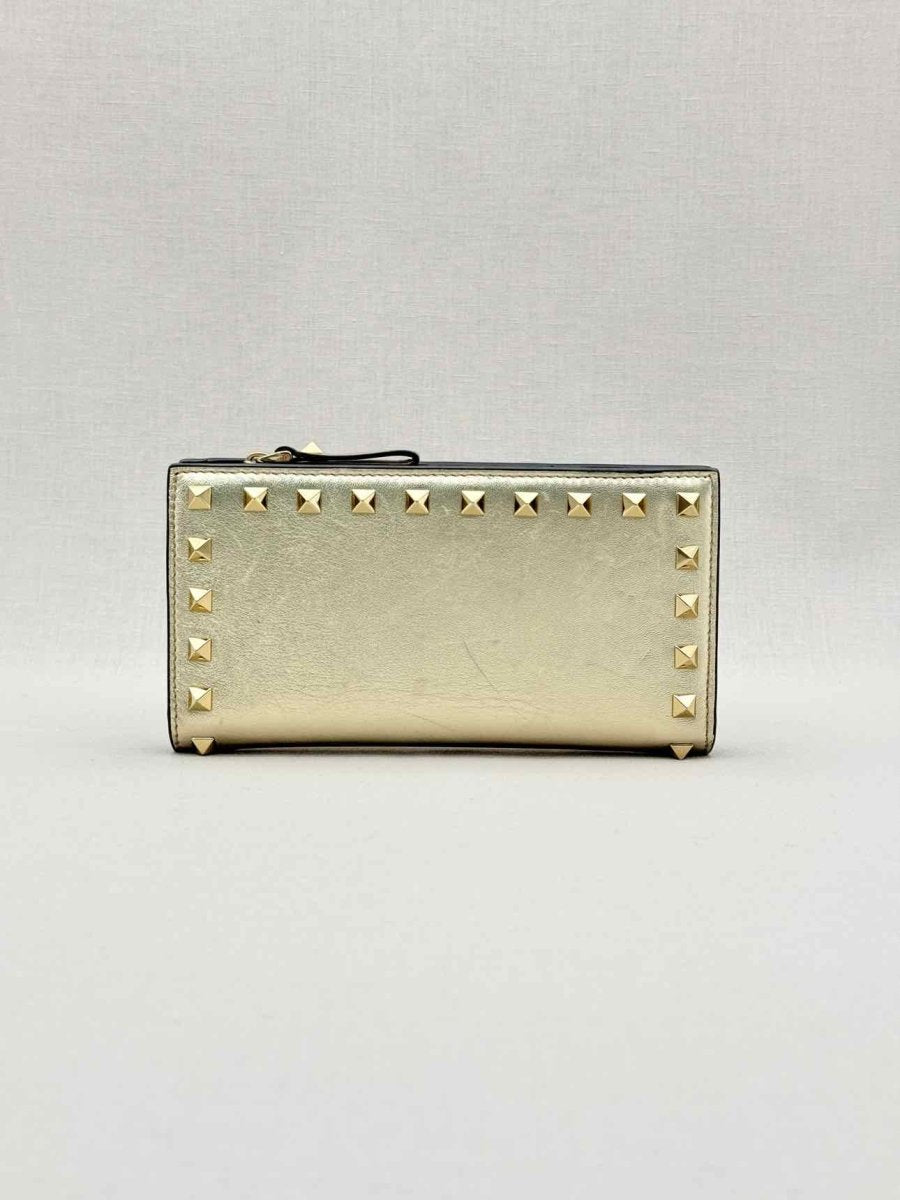 Pre - loved VALENTINO GARAVANI Gold Compact Wallet at Reems Closet
