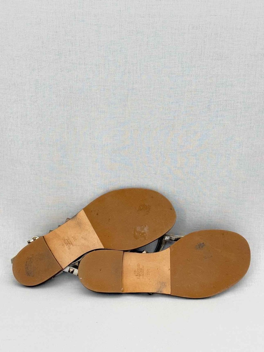Pre - loved VALENTINO GARAVANI Metallic Gold Size EU 39.5 Sandals at Reems Closet